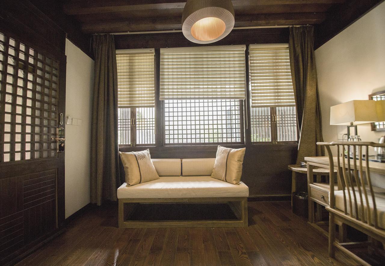Lijiang Cheriton Hotel Bagian luar foto