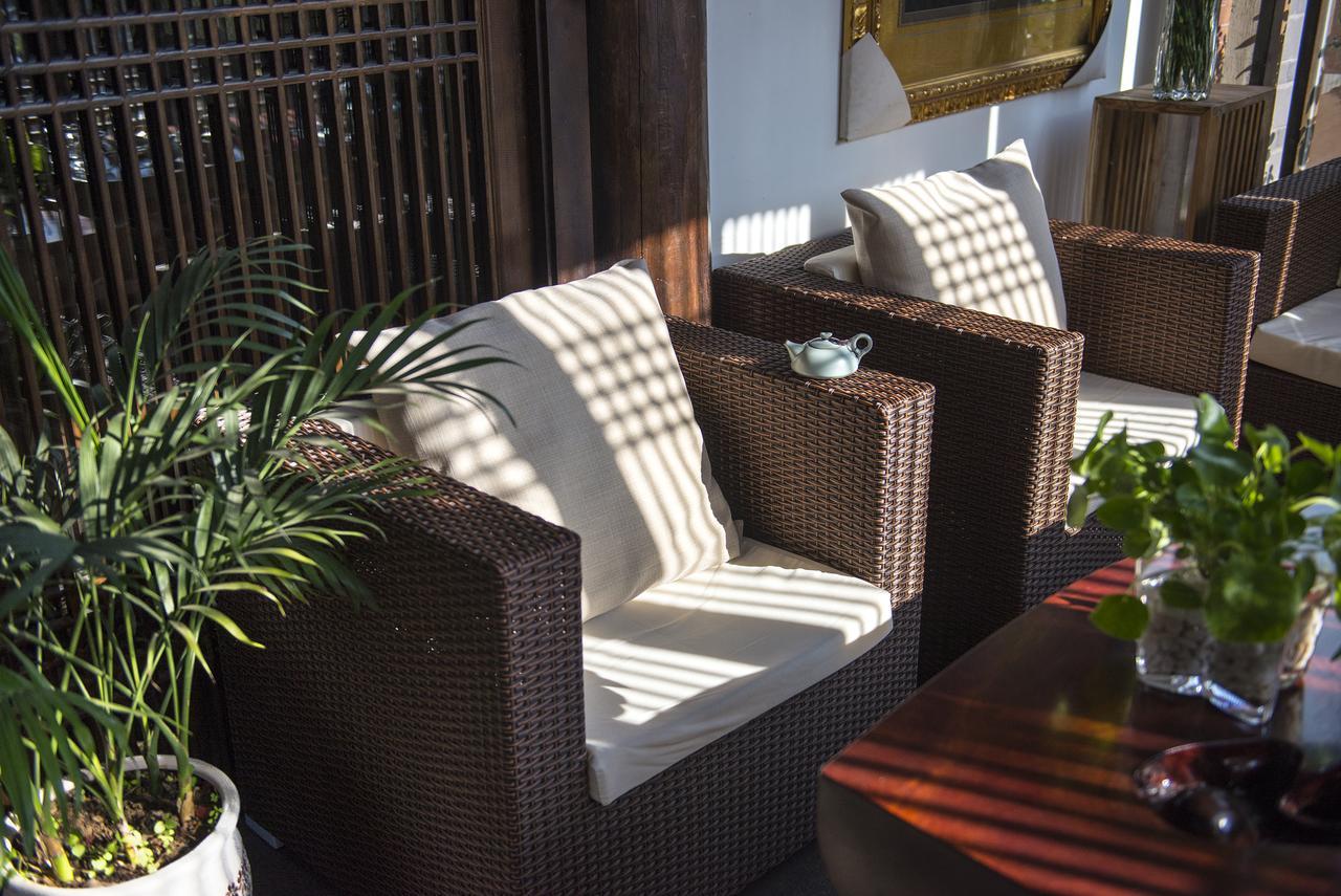 Lijiang Cheriton Hotel Bagian luar foto