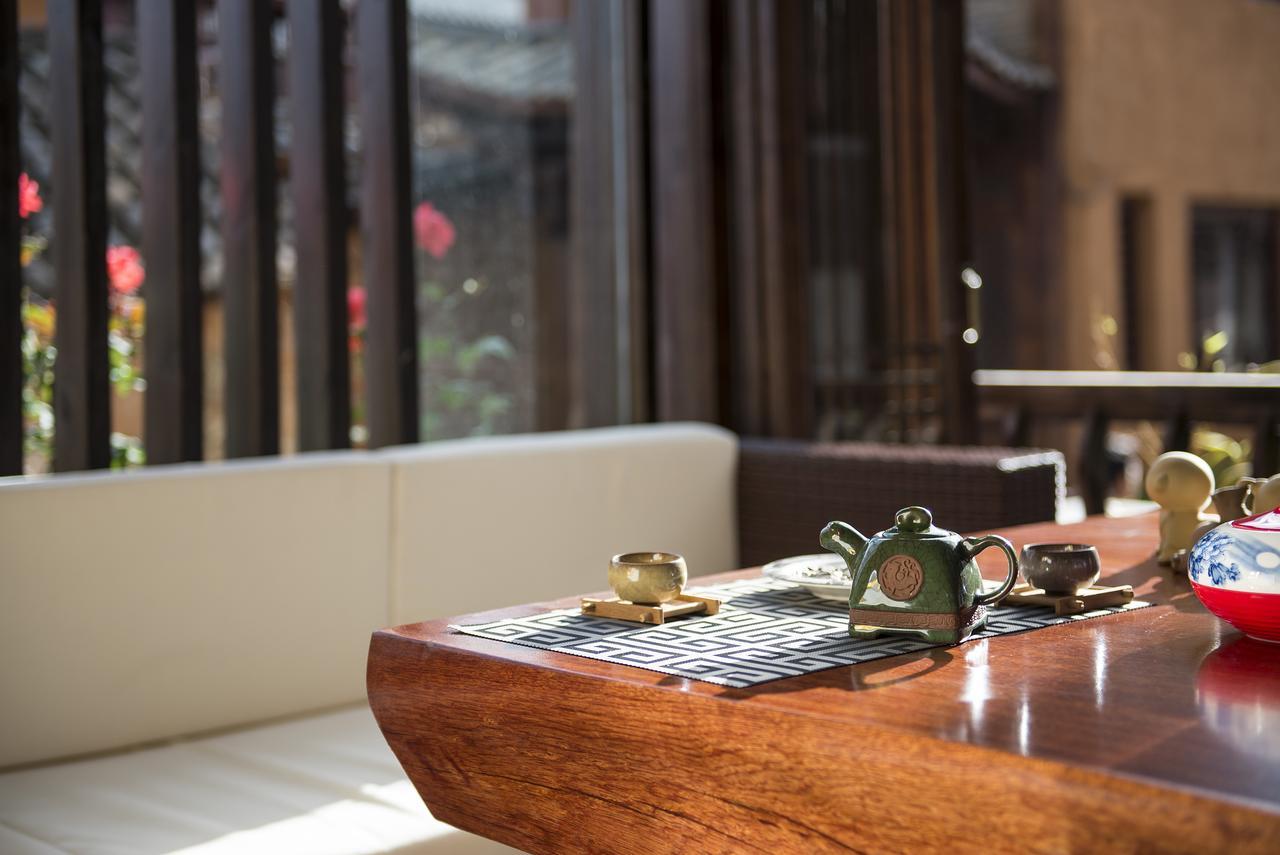 Lijiang Cheriton Hotel Bagian luar foto