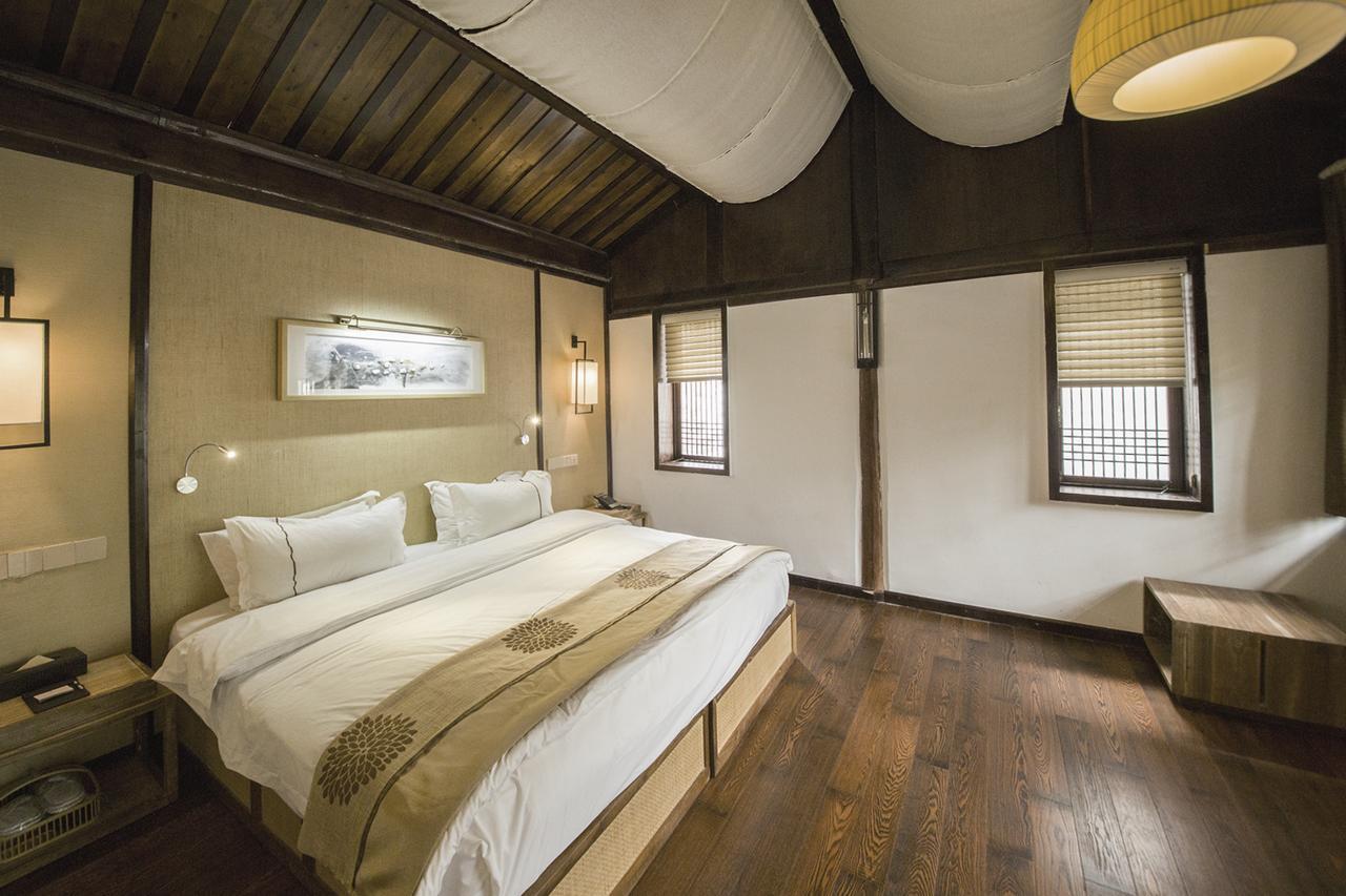 Lijiang Cheriton Hotel Bagian luar foto
