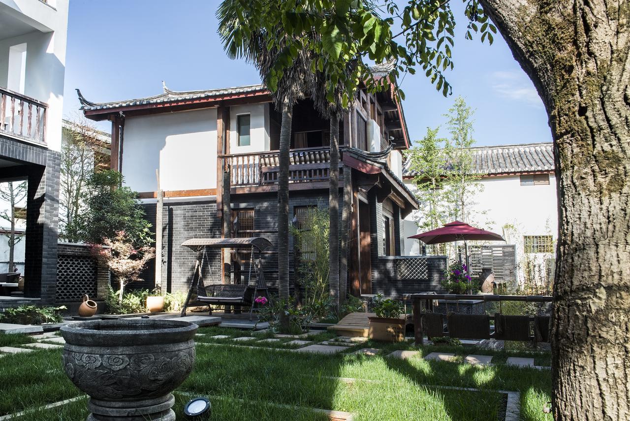 Lijiang Cheriton Hotel Bagian luar foto