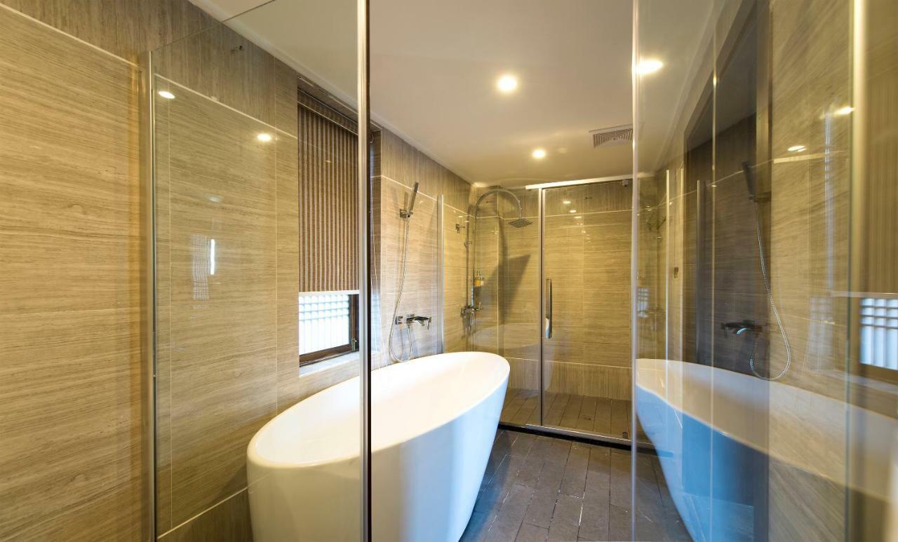 Lijiang Cheriton Hotel Bagian luar foto