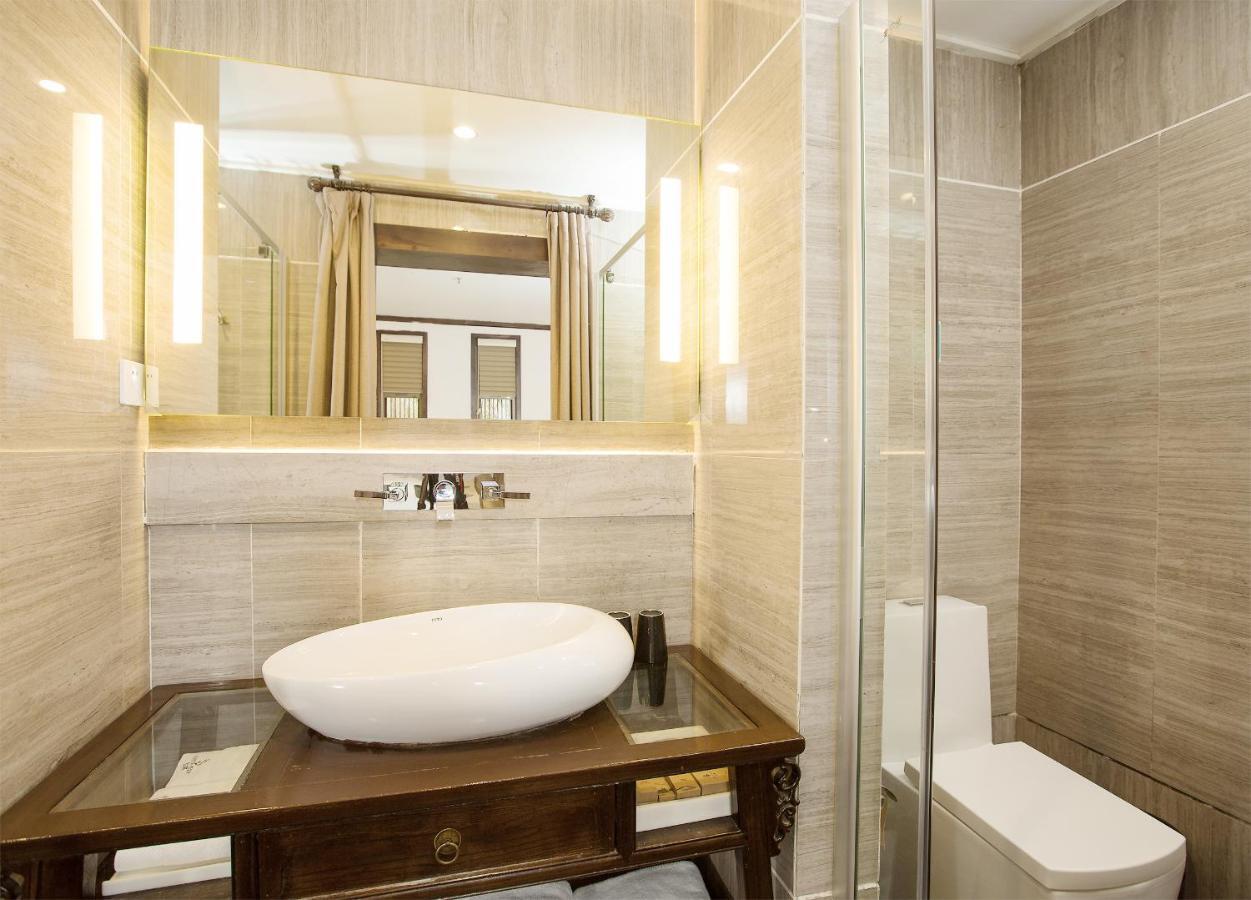 Lijiang Cheriton Hotel Bagian luar foto