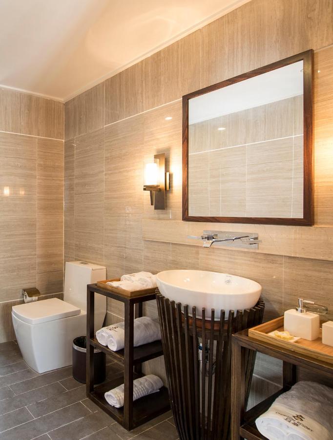 Lijiang Cheriton Hotel Bagian luar foto