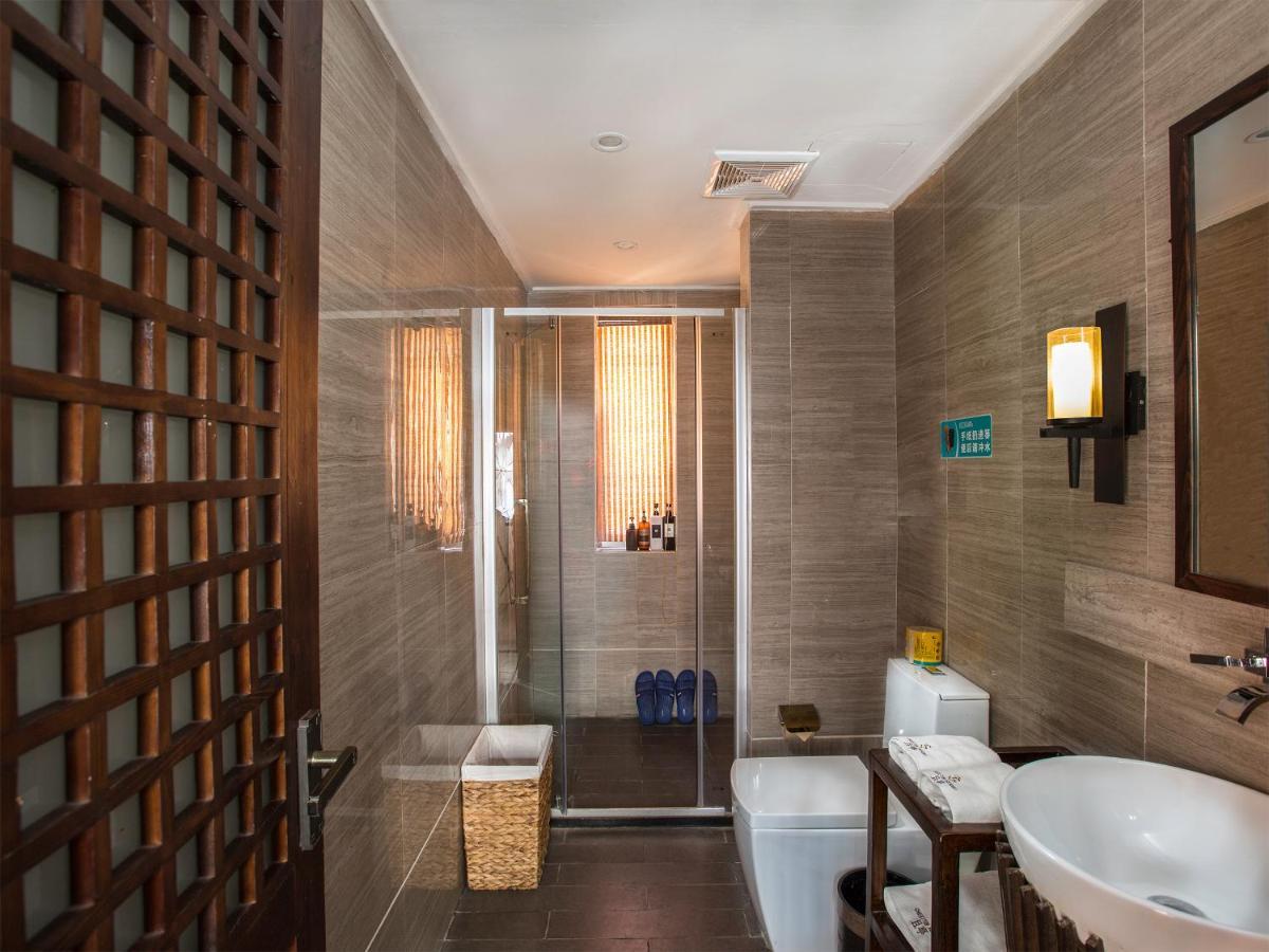Lijiang Cheriton Hotel Bagian luar foto